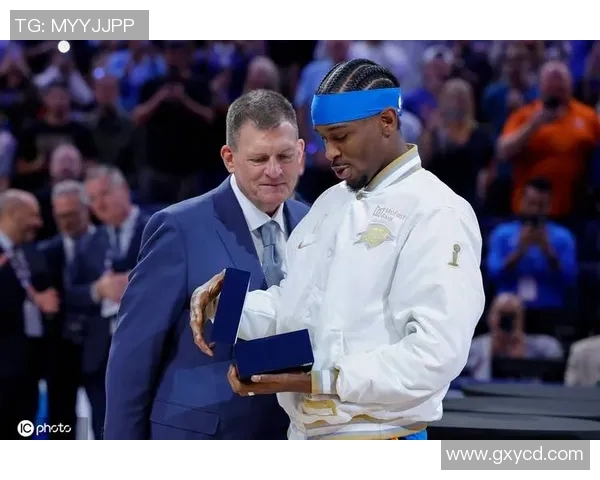 亚历山大狂砍50分零罚球助雷霆逆转卫冕冠军展现超强实力